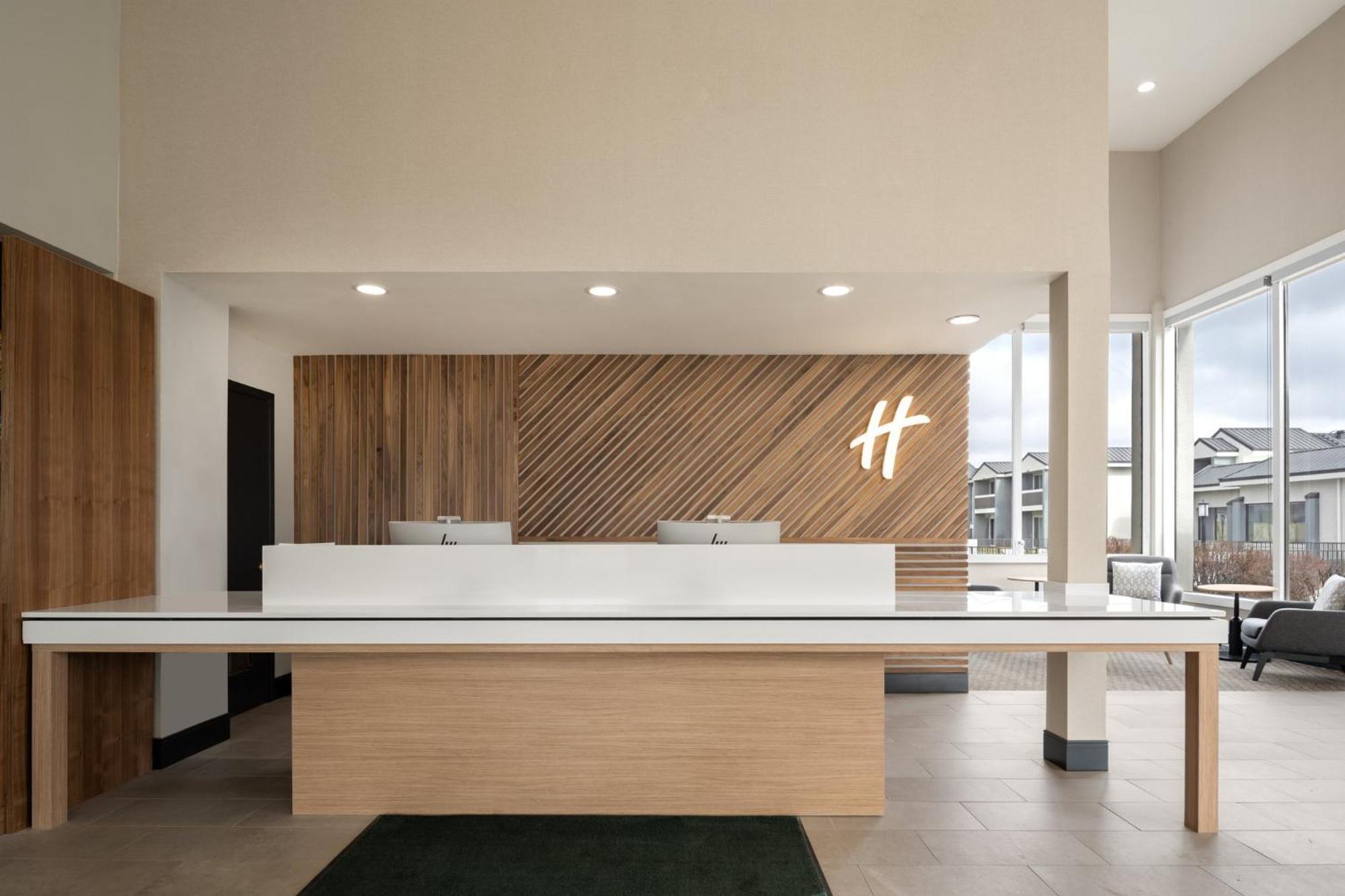 Holiday Inn Ontario By Ihg Dış mekan fotoğraf